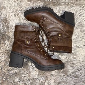 Fashionable Brown Boots